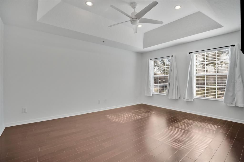 En Renta: $2,950 (3 camas, 2 baños, 1914 Pies cuadrados)