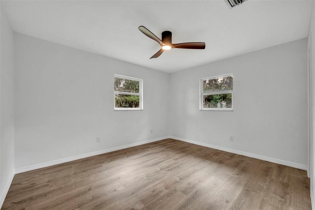 For Sale: $379,900 (3 beds, 2 baths, 1883 Square Feet)