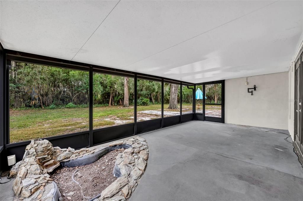 For Sale: $379,900 (3 beds, 2 baths, 1883 Square Feet)