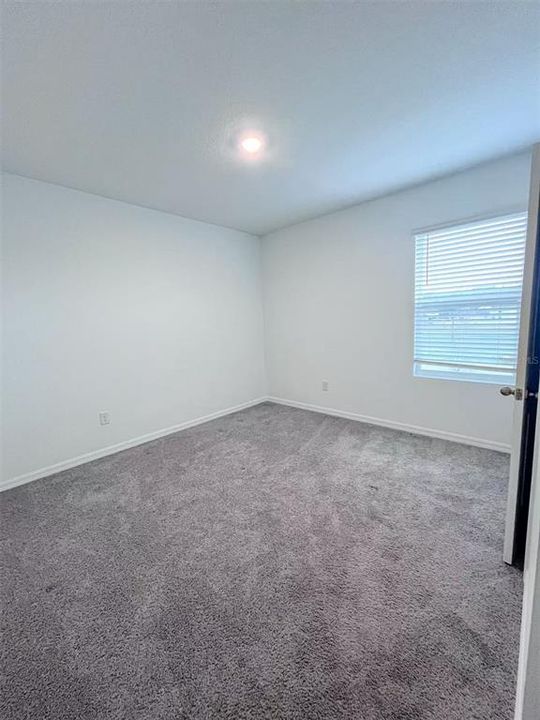 For Rent: $2,295 (3 beds, 2 baths, 1961 Square Feet)