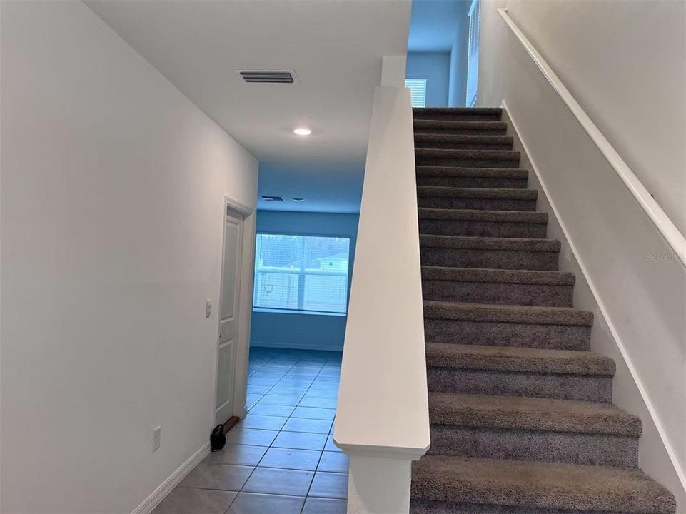 For Rent: $2,295 (3 beds, 2 baths, 1961 Square Feet)