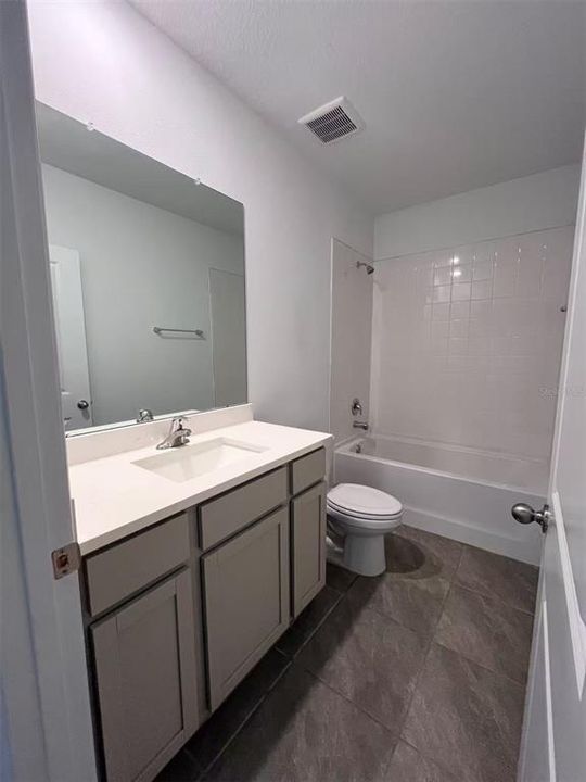 For Rent: $2,295 (3 beds, 2 baths, 1961 Square Feet)