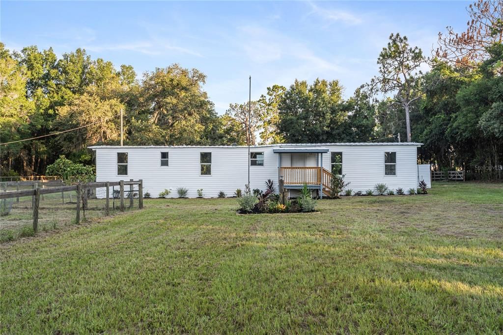 На продажу: $268,888 (3 спален, 2 ванн, 910 Квадратных фут)