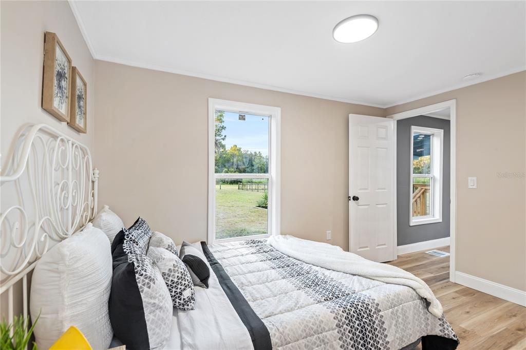 На продажу: $268,888 (3 спален, 2 ванн, 910 Квадратных фут)