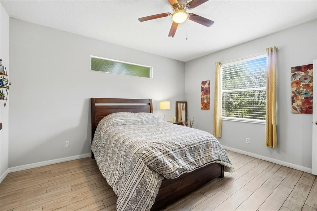 En Venta: $360,000 (3 camas, 2 baños, 1652 Pies cuadrados)