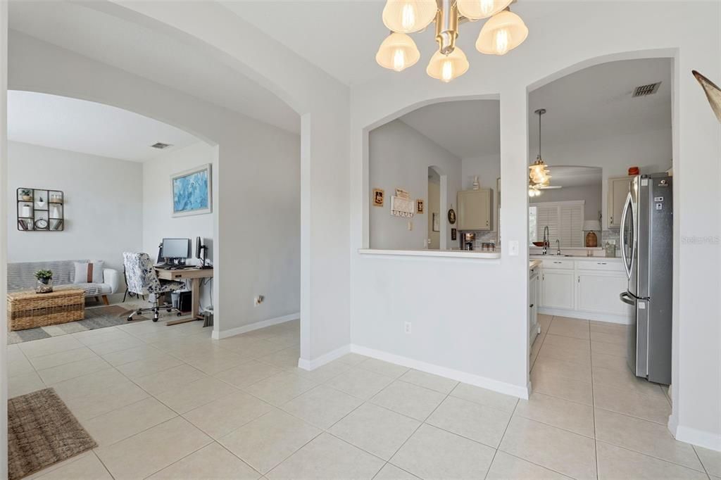 En Venta: $360,000 (3 camas, 2 baños, 1652 Pies cuadrados)