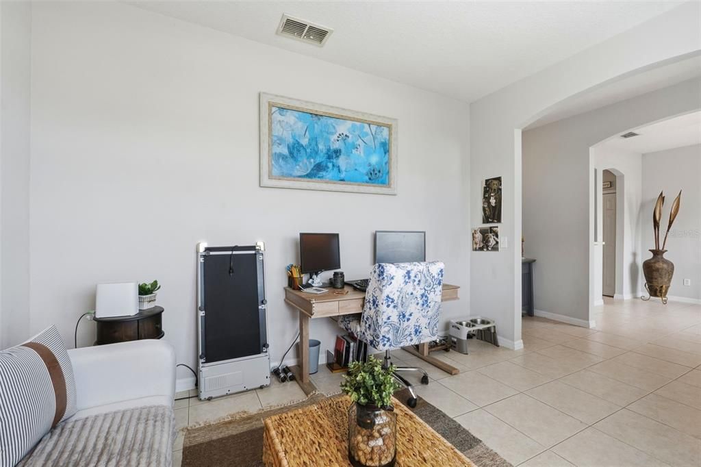 En Venta: $360,000 (3 camas, 2 baños, 1652 Pies cuadrados)