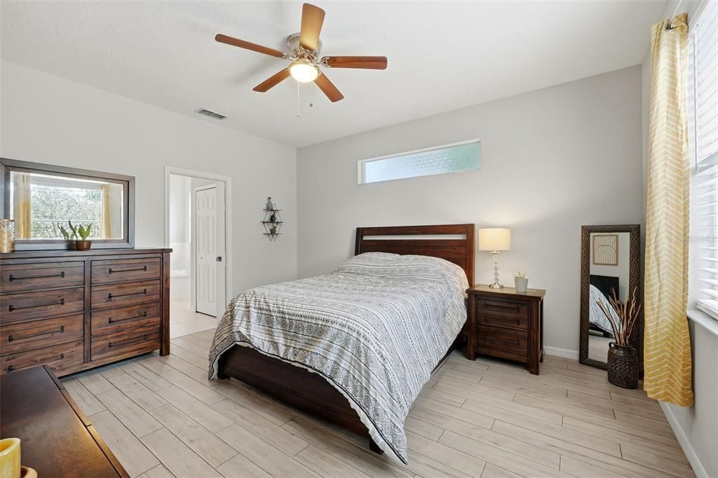 En Venta: $360,000 (3 camas, 2 baños, 1652 Pies cuadrados)