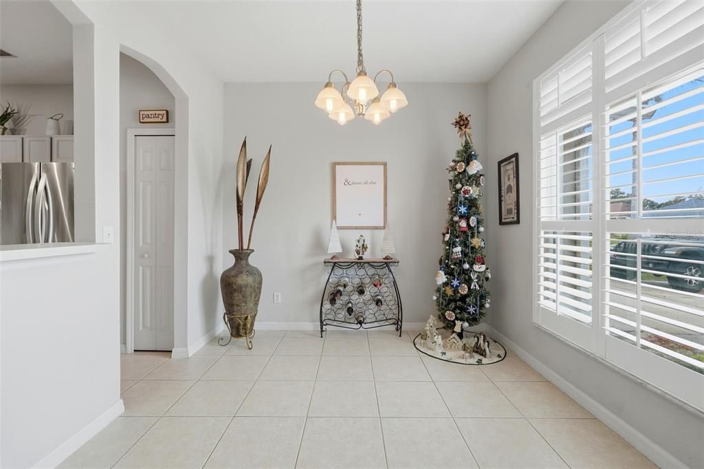 En Venta: $360,000 (3 camas, 2 baños, 1652 Pies cuadrados)