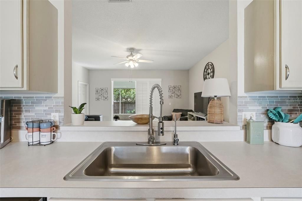 En Venta: $360,000 (3 camas, 2 baños, 1652 Pies cuadrados)