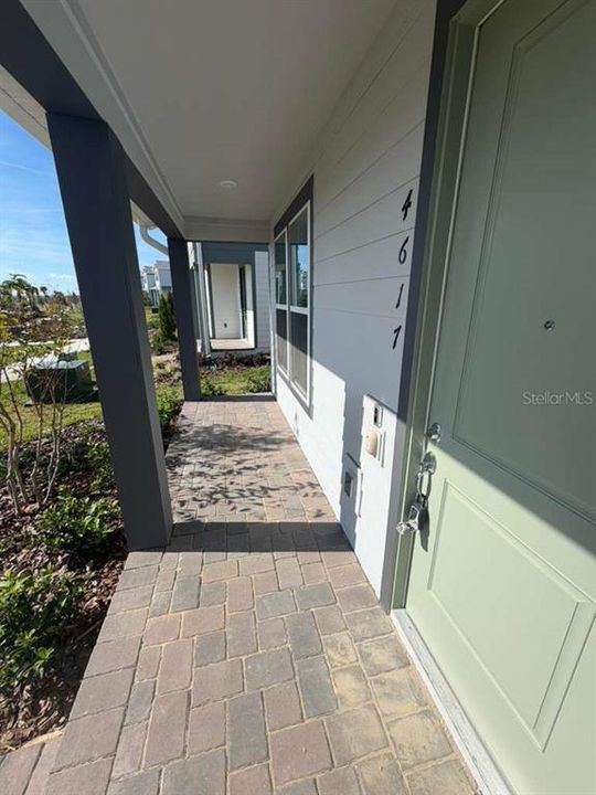 For Rent: $2,390 (3 beds, 2 baths, 1652 Square Feet)