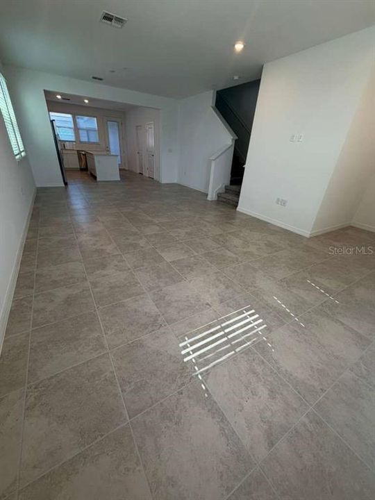 For Rent: $2,390 (3 beds, 2 baths, 1652 Square Feet)