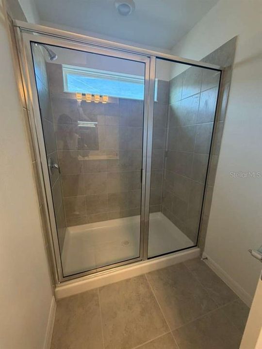 For Rent: $2,390 (3 beds, 2 baths, 1652 Square Feet)