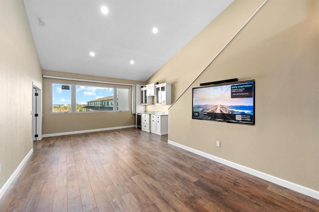 En Renta: $5,000 (3 camas, 3 baños, 1988 Pies cuadrados)