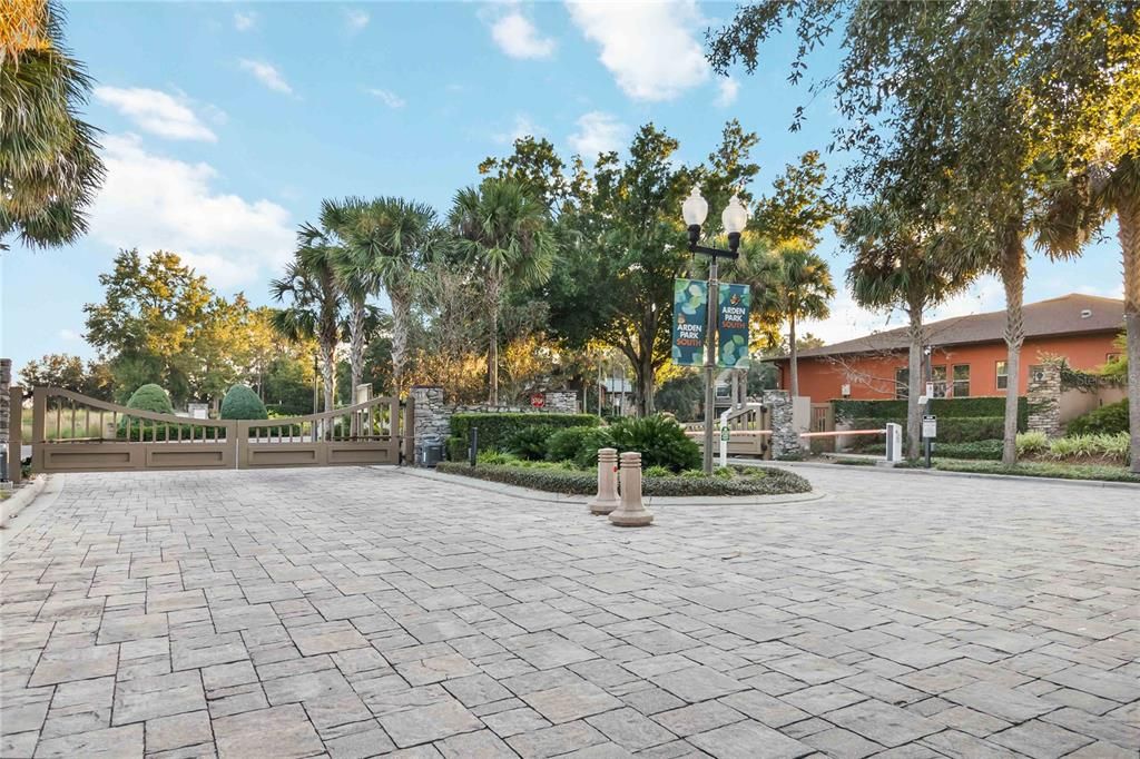 На продажу: $800,000 (4 спален, 3 ванн, 3478 Квадратных фут)