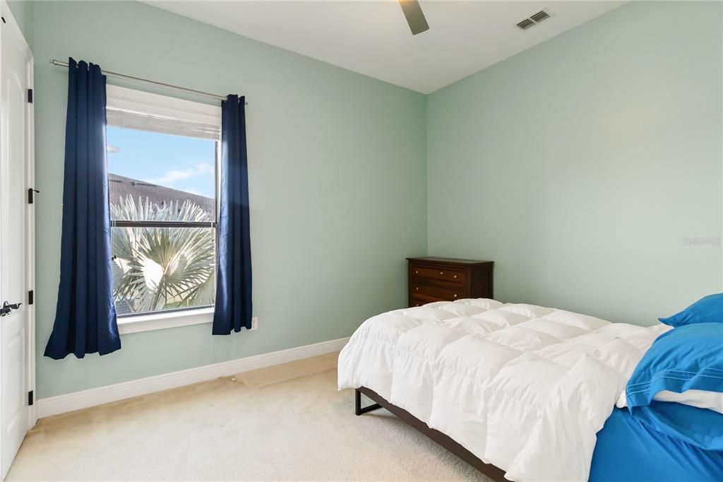 На продажу: $800,000 (4 спален, 3 ванн, 3478 Квадратных фут)