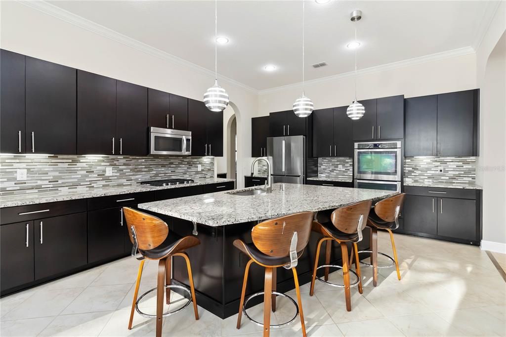 На продажу: $800,000 (4 спален, 3 ванн, 3478 Квадратных фут)