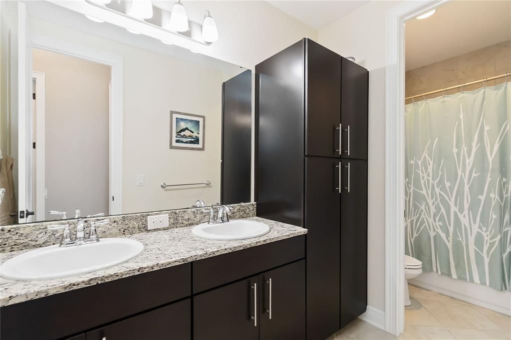 На продажу: $800,000 (4 спален, 3 ванн, 3478 Квадратных фут)