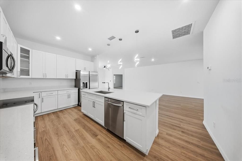 待售: $355,000 (3 贝兹, 2 浴室, 1780 平方英尺)