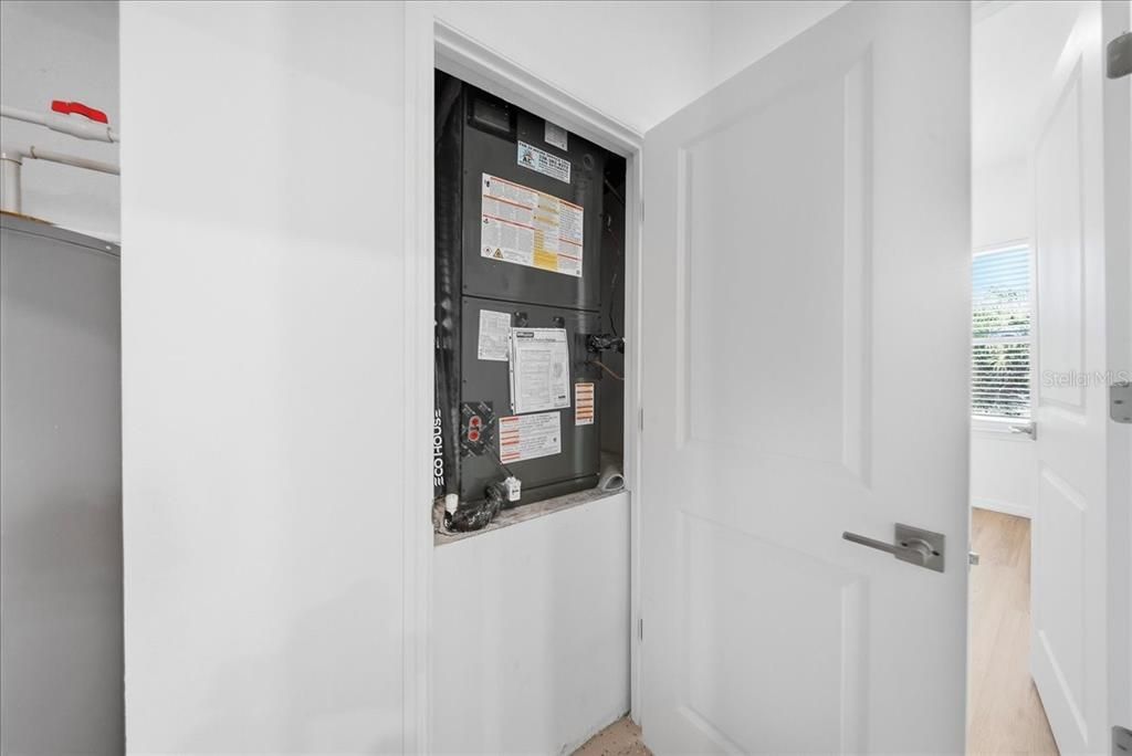 待售: $355,000 (3 贝兹, 2 浴室, 1780 平方英尺)