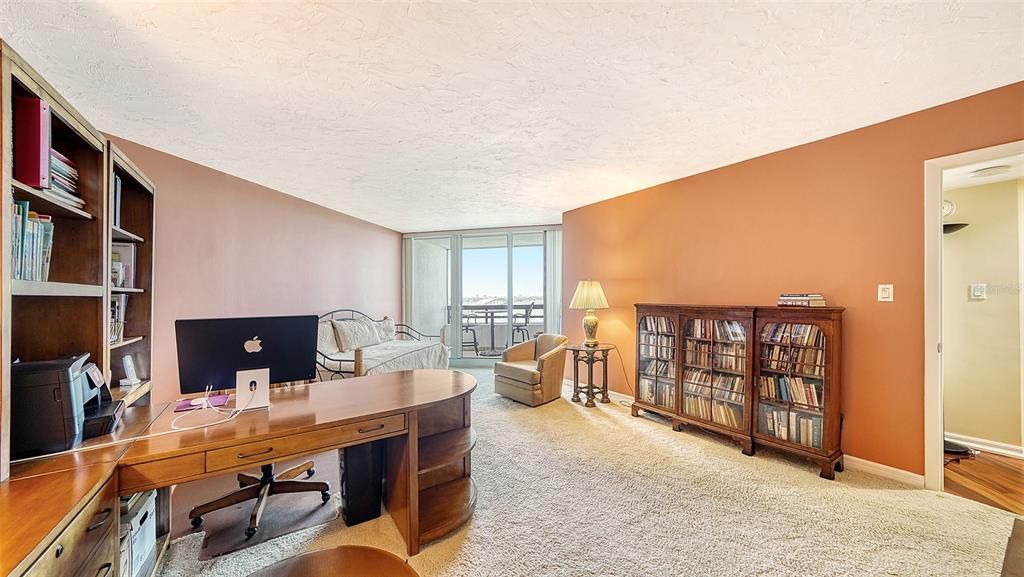 出租: $4,900 (2 贝兹, 2 浴室, 1729 平方英尺)