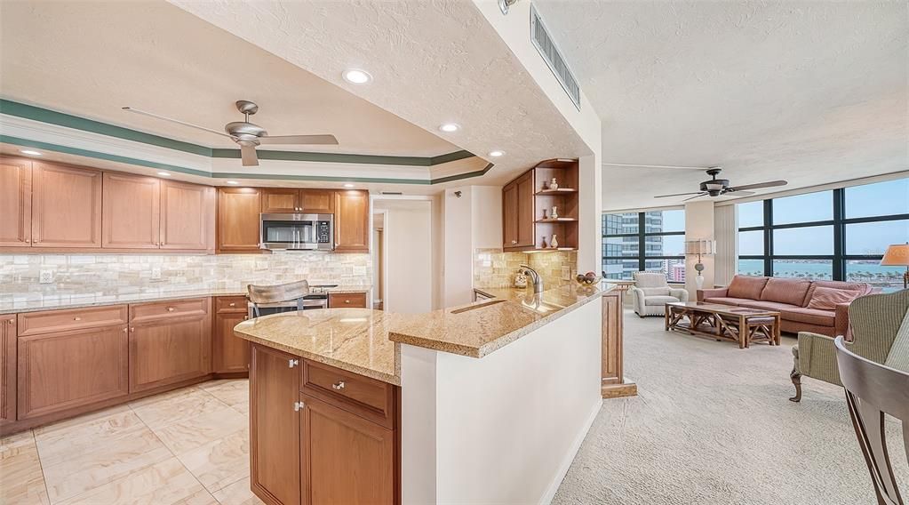 出租: $4,900 (2 贝兹, 2 浴室, 1729 平方英尺)