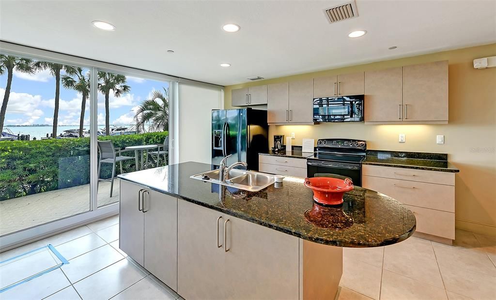 出租: $4,900 (2 贝兹, 2 浴室, 1729 平方英尺)