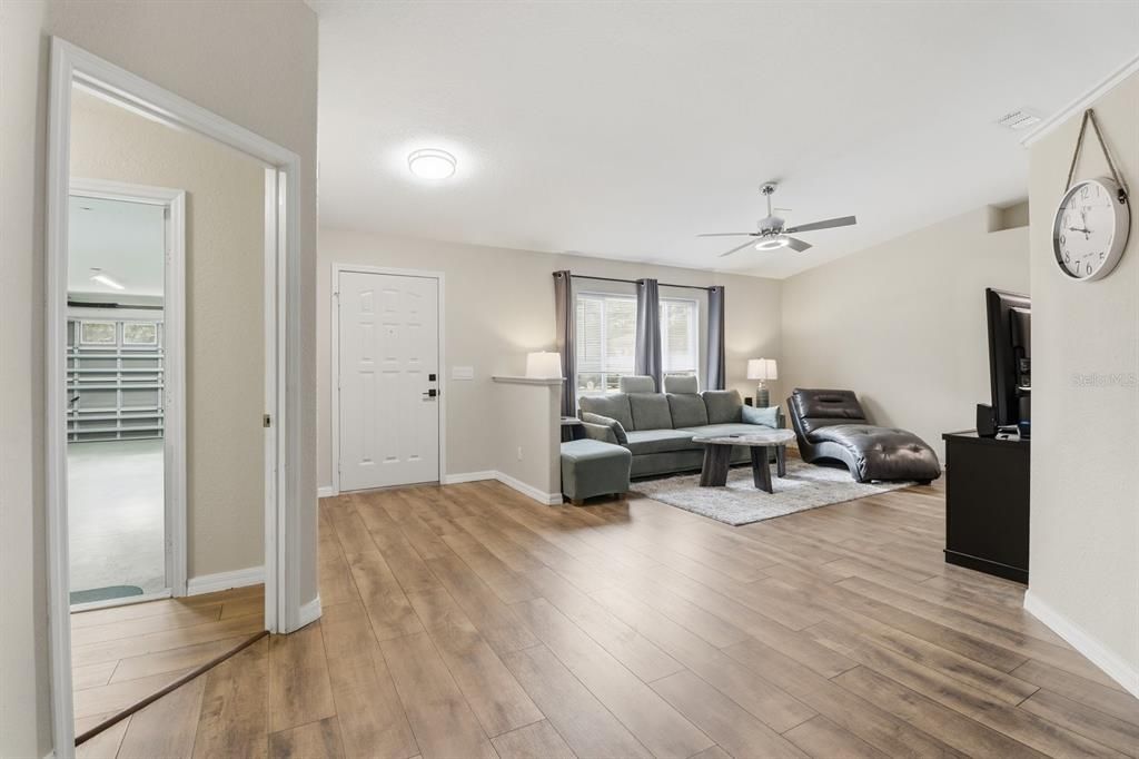 待售: $234,000 (3 贝兹, 2 浴室, 1603 平方英尺)