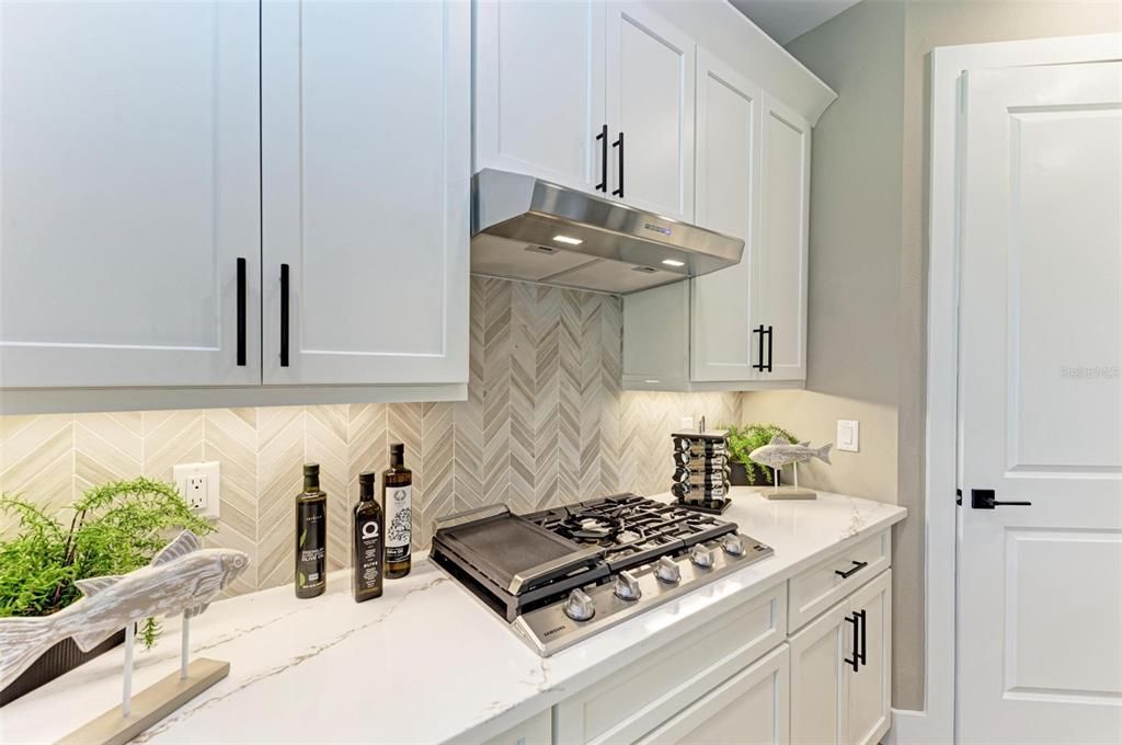 En Renta: $5,250 (3 camas, 2 baños, 1962 Pies cuadrados)