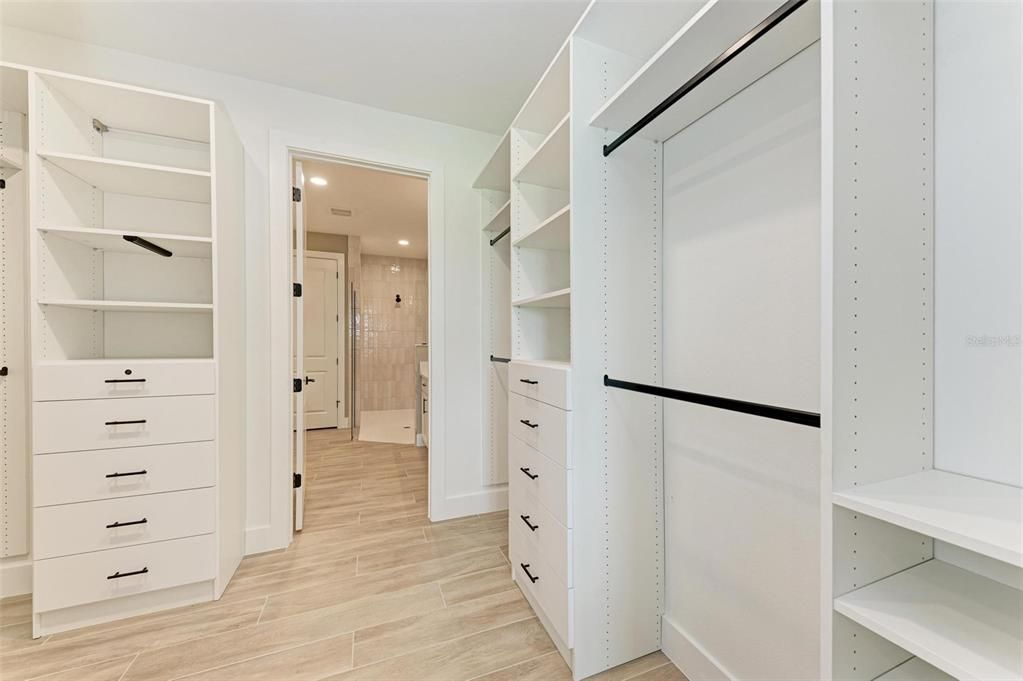 En Renta: $5,250 (3 camas, 2 baños, 1962 Pies cuadrados)