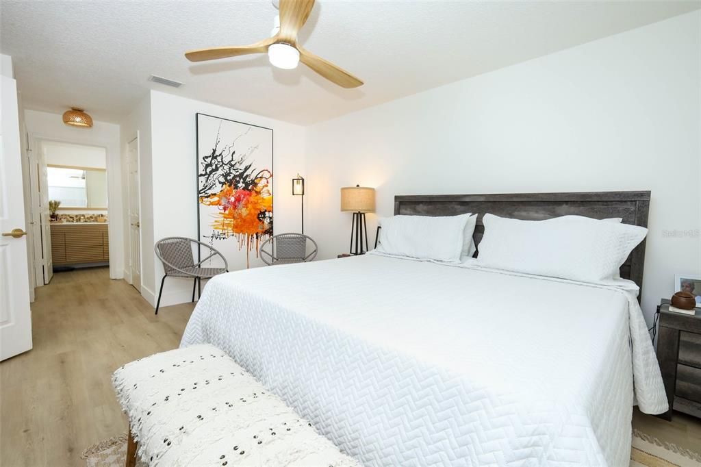 待售: $265,000 (2 贝兹, 2 浴室, 1365 平方英尺)