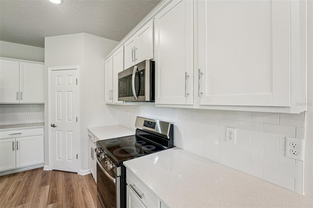 待售: $319,990 (3 贝兹, 2 浴室, 1588 平方英尺)