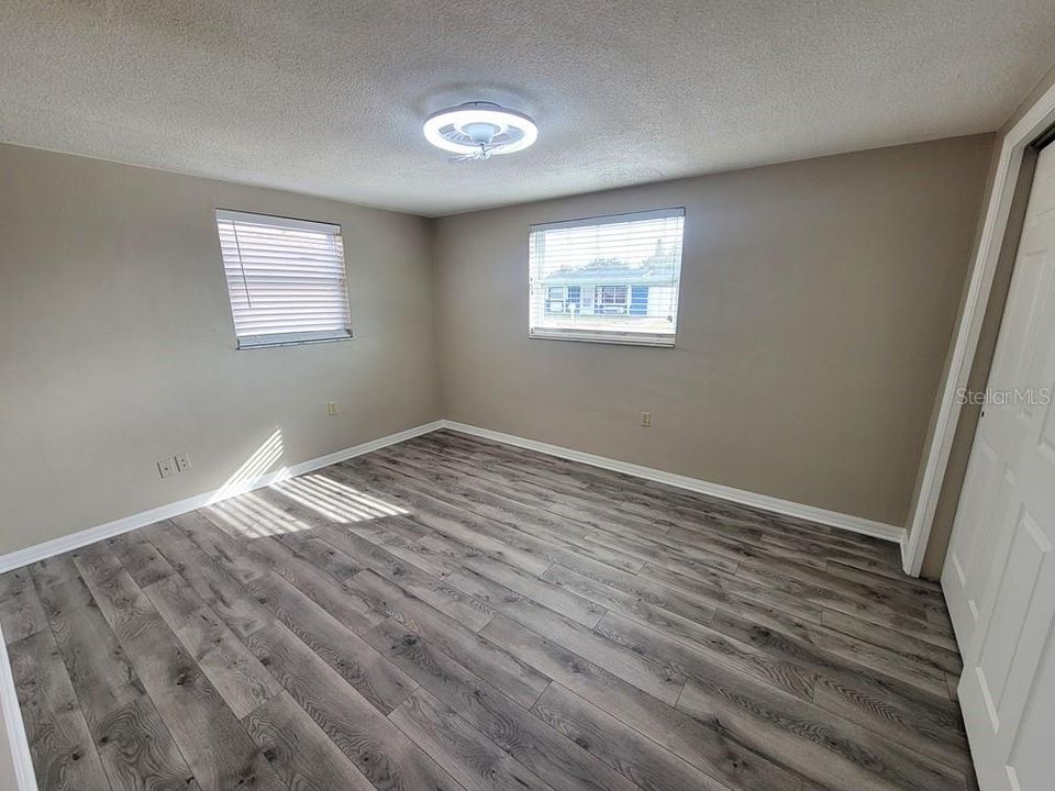 В аренду: $1,650 (3 спален, 1 ванн, 976 Квадратных фут)