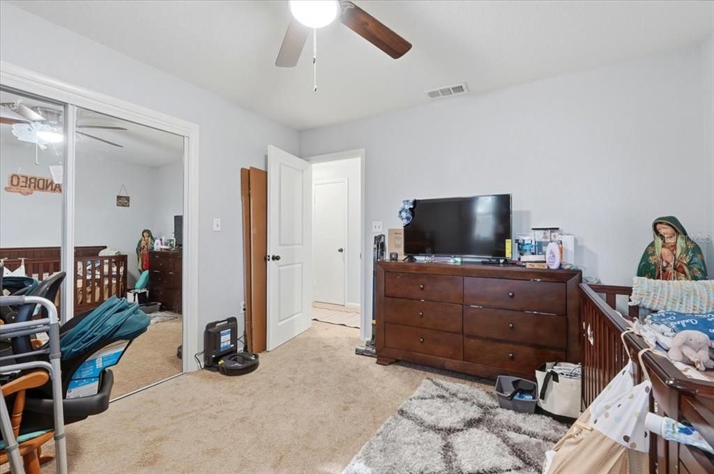 For Sale: $369,000 (4 beds, 2 baths, 1800 Square Feet)