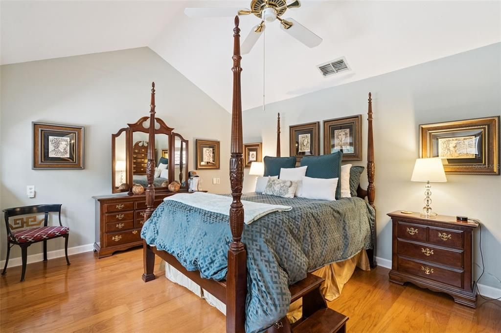 For Sale: $675,000 (4 beds, 3 baths, 3280 Square Feet)