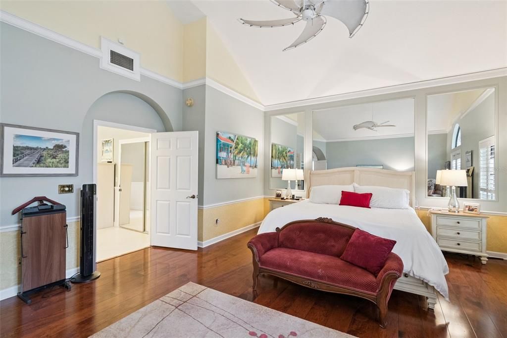 For Sale: $675,000 (4 beds, 3 baths, 3280 Square Feet)