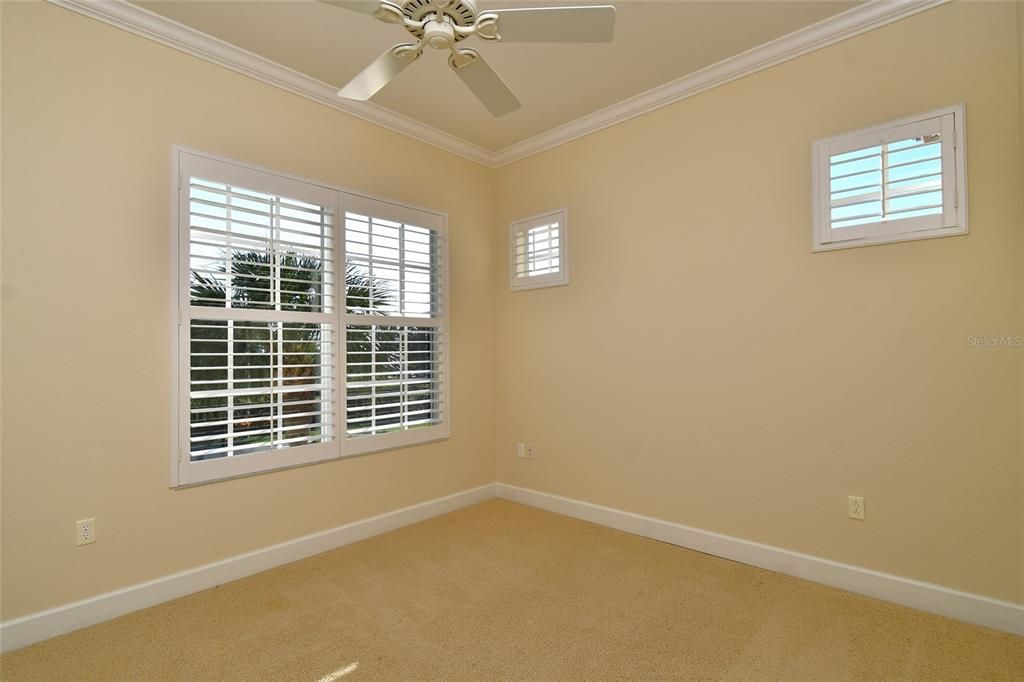 En Venta: $974,000 (3 camas, 3 baños, 2743 Pies cuadrados)