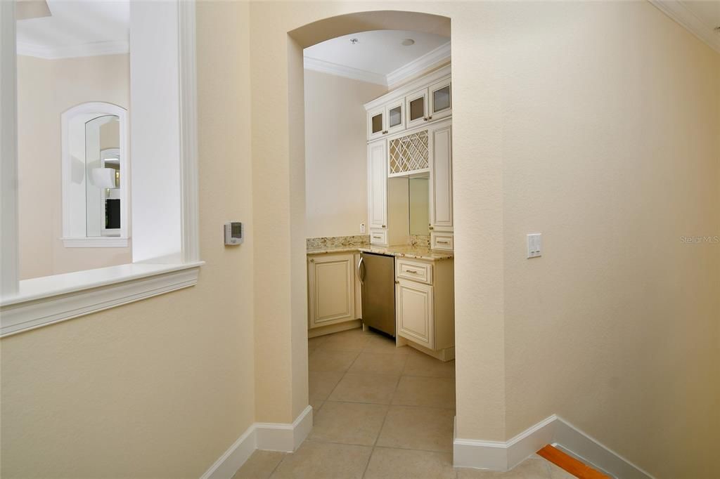 En Venta: $974,000 (3 camas, 3 baños, 2743 Pies cuadrados)