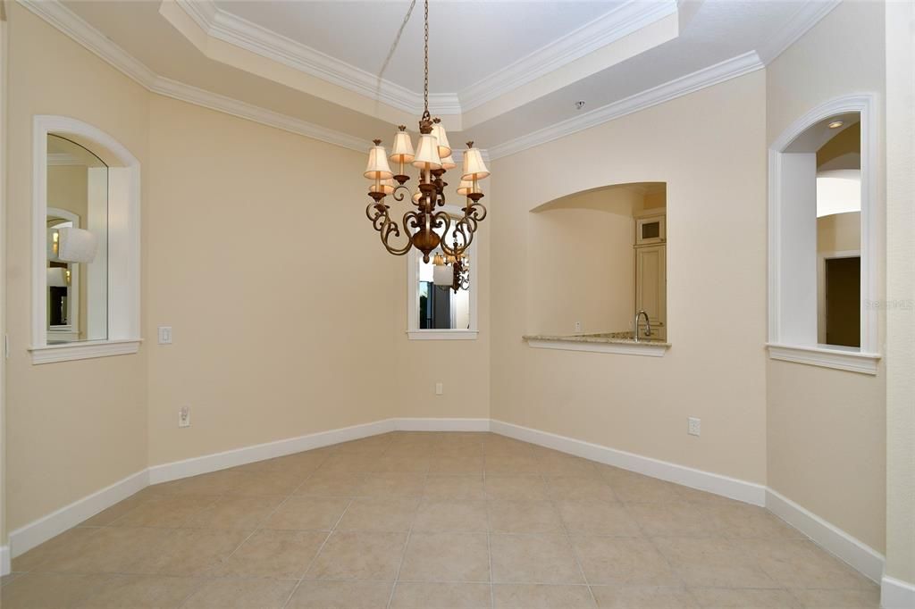 En Venta: $974,000 (3 camas, 3 baños, 2743 Pies cuadrados)