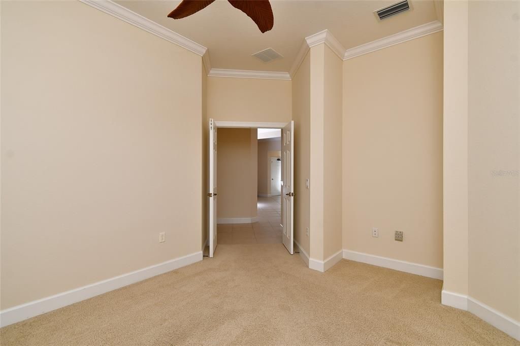 En Venta: $974,000 (3 camas, 3 baños, 2743 Pies cuadrados)