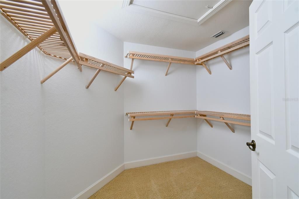 En Venta: $974,000 (3 camas, 3 baños, 2743 Pies cuadrados)