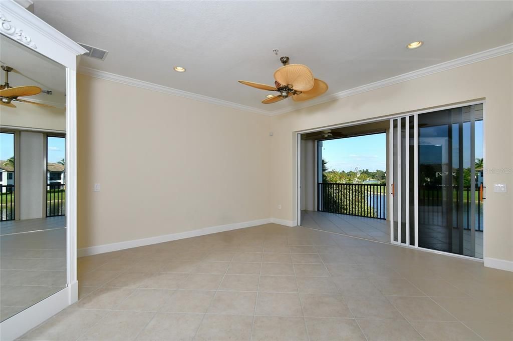 En Venta: $974,000 (3 camas, 3 baños, 2743 Pies cuadrados)