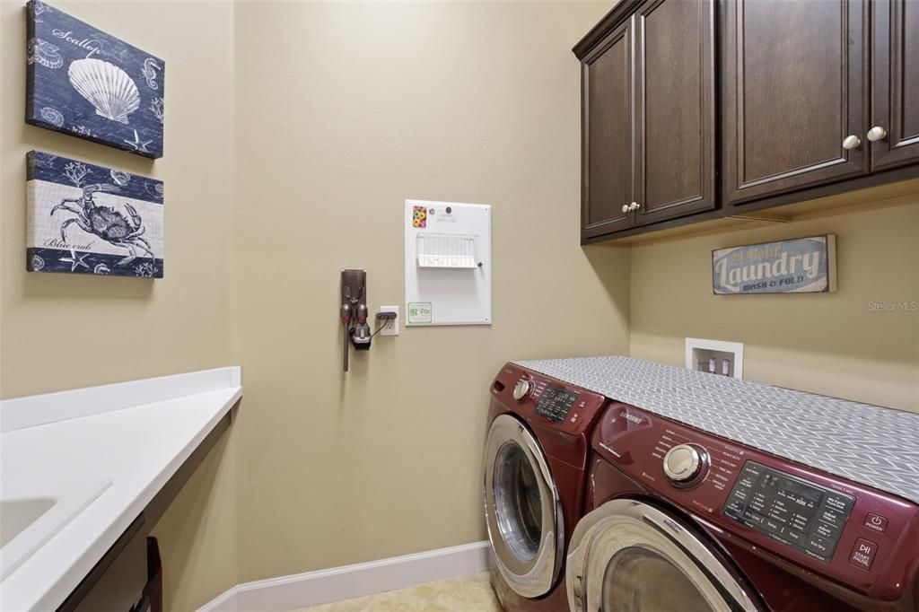 На продажу: $579,500 (3 спален, 2 ванн, 1900 Квадратных фут)