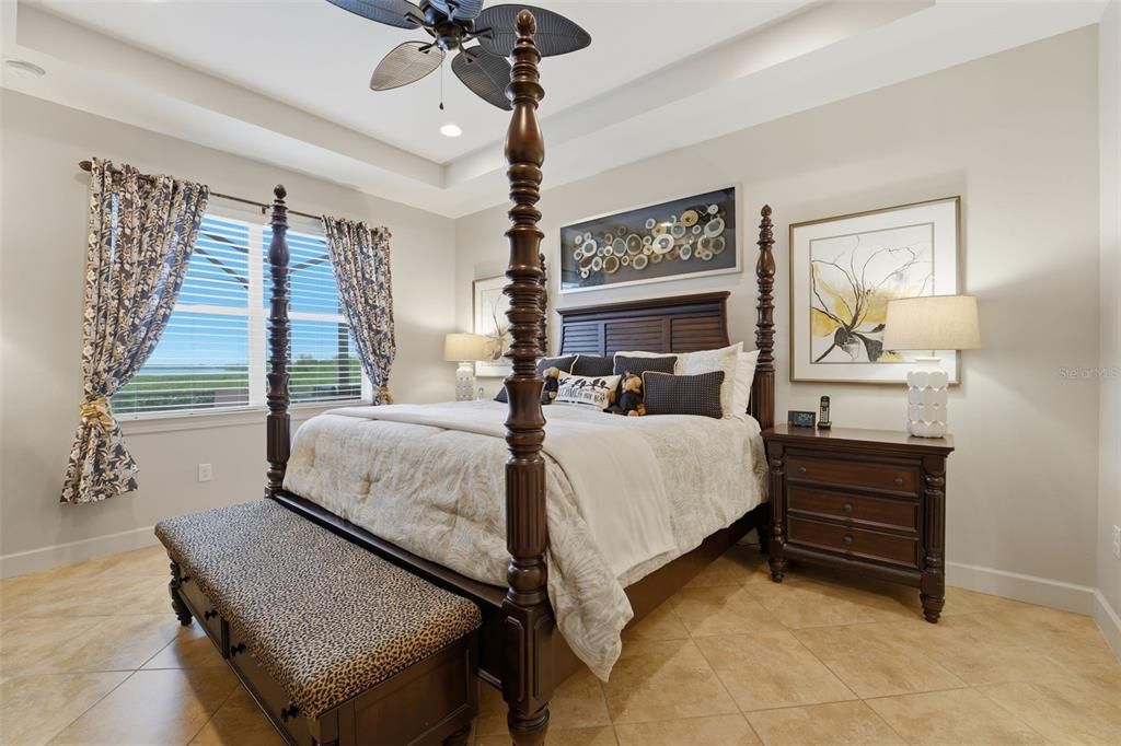 На продажу: $579,500 (3 спален, 2 ванн, 1900 Квадратных фут)