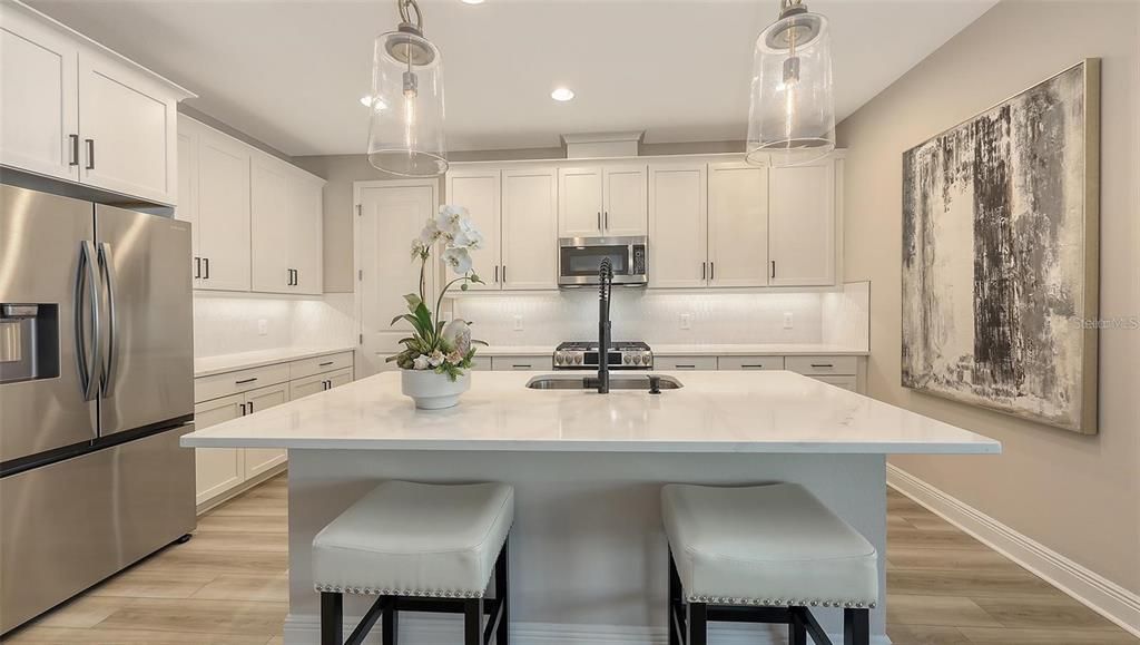 For Rent: $4,750 (3 beds, 2 baths, 1980 Square Feet)