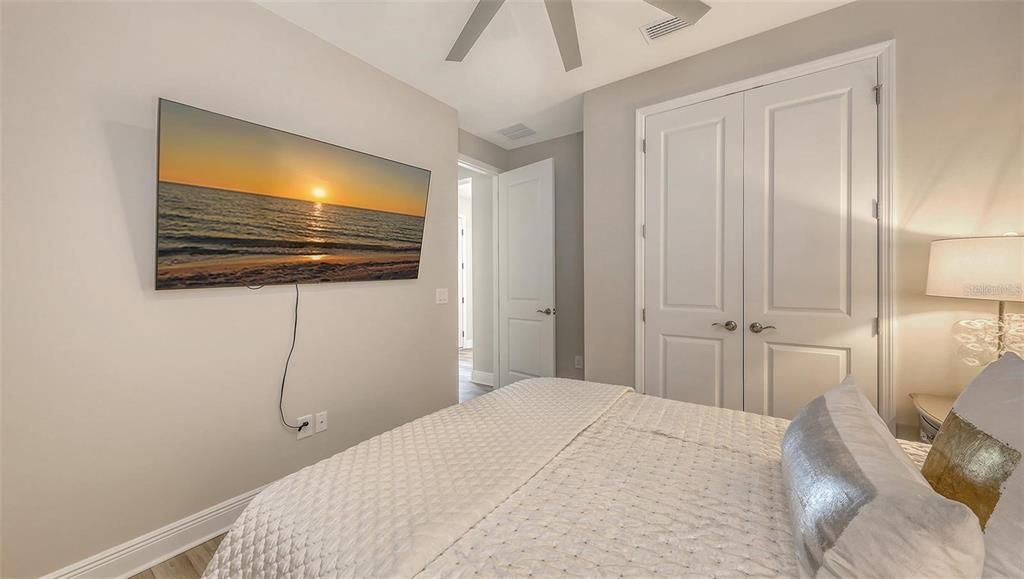 For Rent: $4,750 (3 beds, 2 baths, 1980 Square Feet)