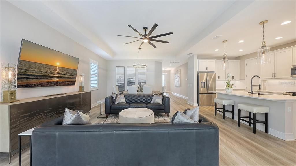 For Rent: $4,750 (3 beds, 2 baths, 1980 Square Feet)