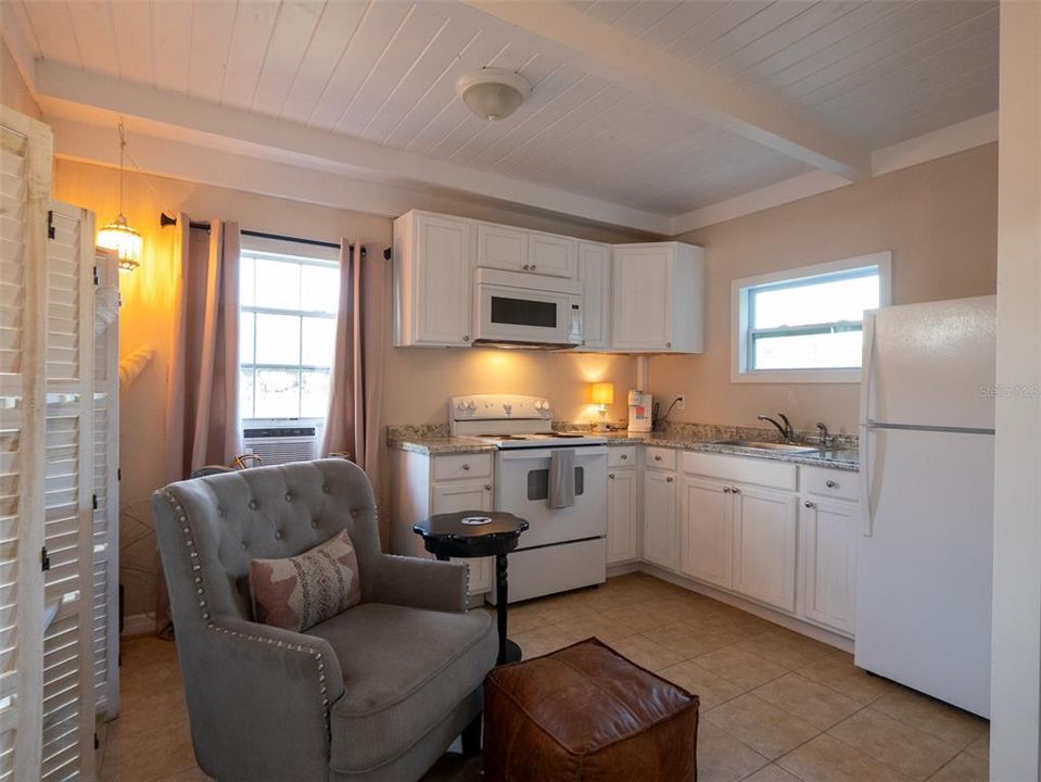 En Venta: $2,159,000 (3 camas, 3 baños, 2758 Pies cuadrados)