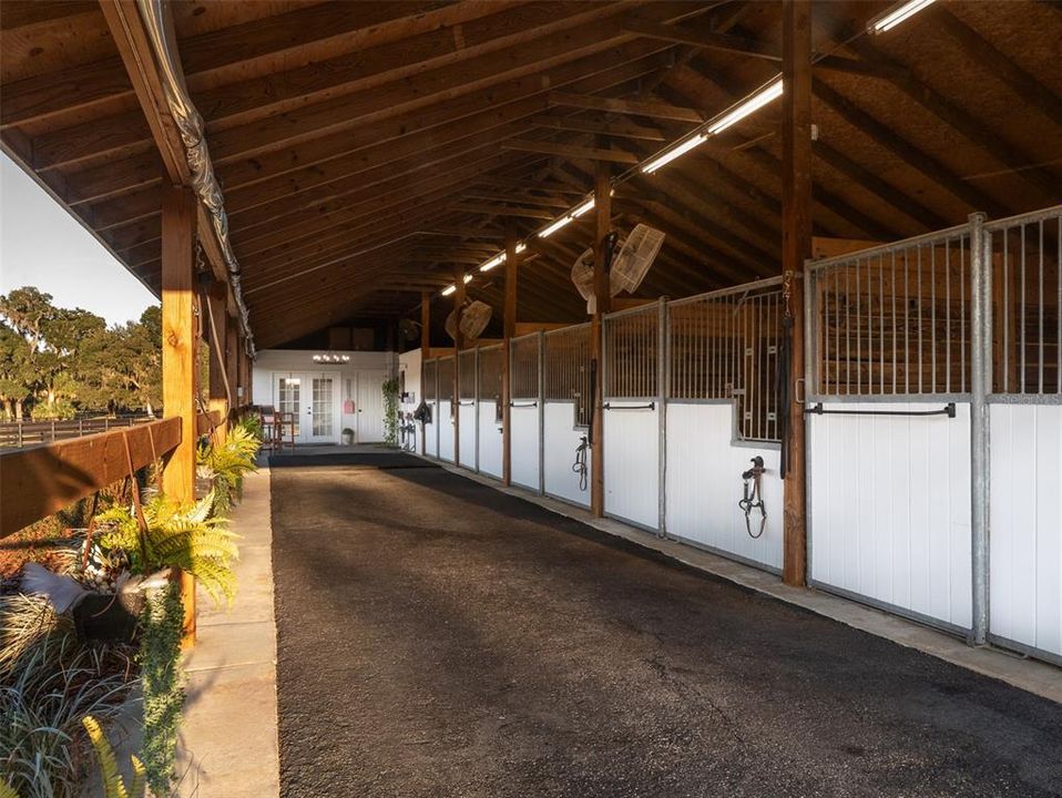 En Venta: $2,159,000 (3 camas, 3 baños, 2758 Pies cuadrados)