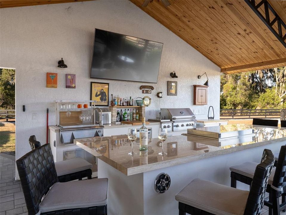 En Venta: $2,159,000 (3 camas, 3 baños, 2758 Pies cuadrados)